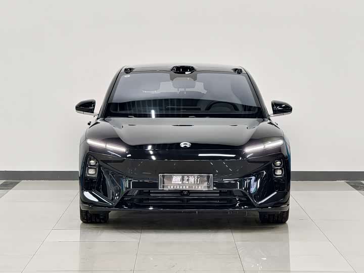 Фото 2 - Nio ET5T