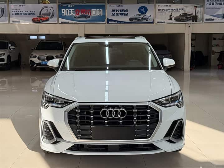 Фото 2 - Audi Q3