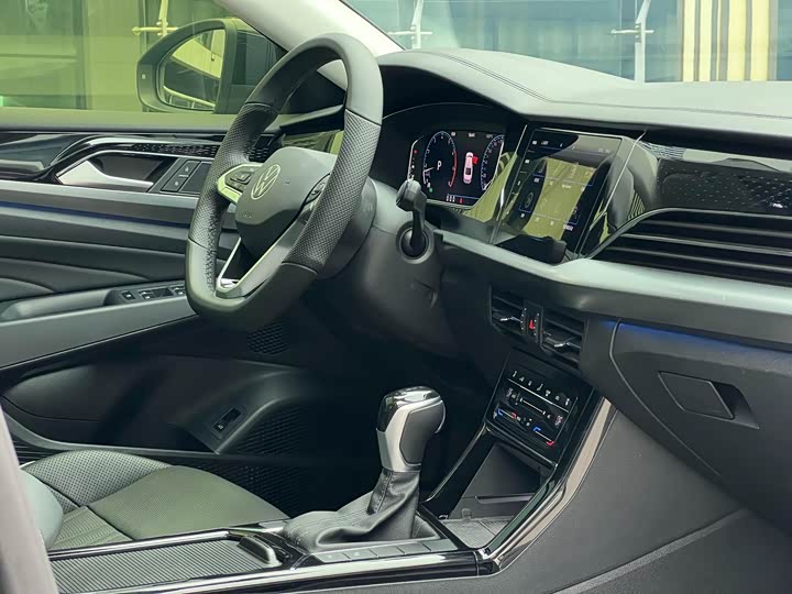 Фото 5 - Volkswagen Passat