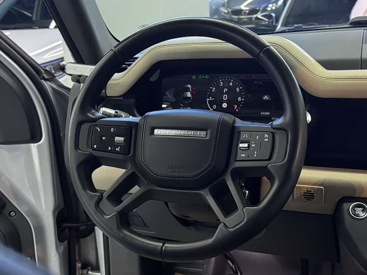 Фото 9 - Land Rover Defender