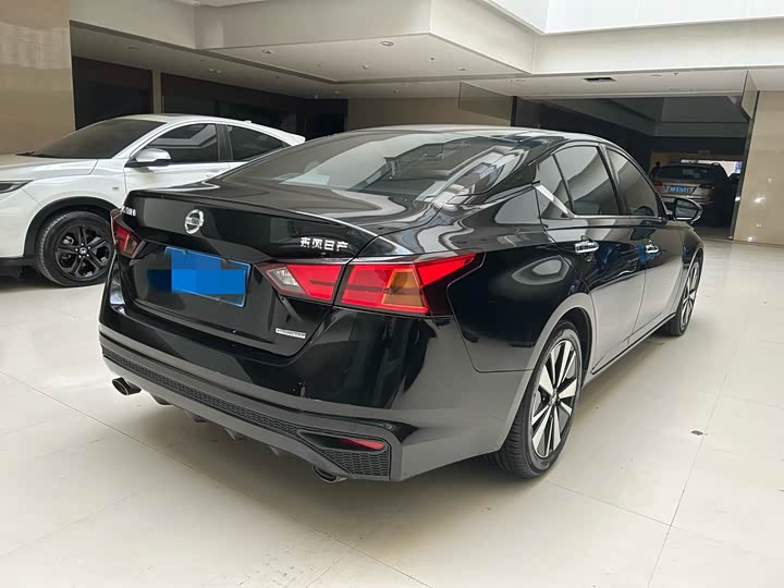 Фото 4 - Nissan Teana