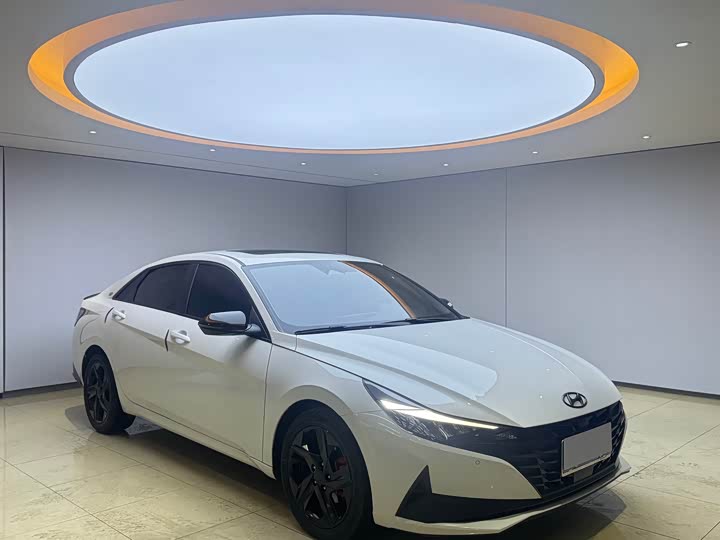 Фото 3 - Hyundai Elantra N line