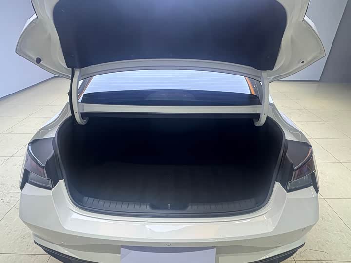 Фото 7 - Hyundai Elantra N line