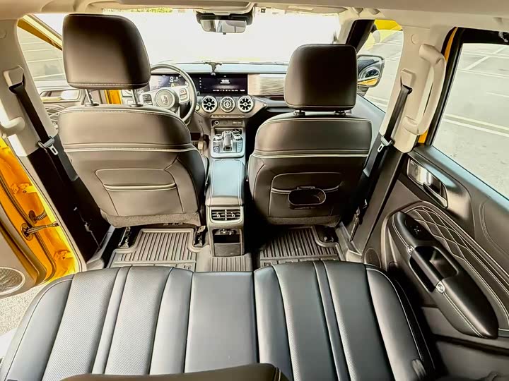 Фото 9 - Tank 300