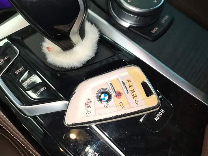 Фото 9 - BMW 5 Series