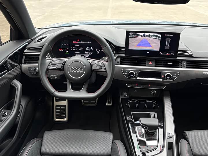 Фото 7 - Audi A4L