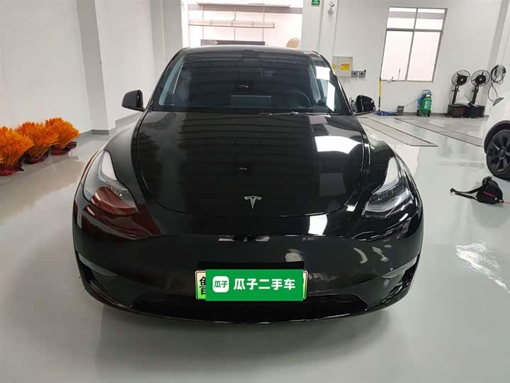 Фото 3 - Tesla Model Y