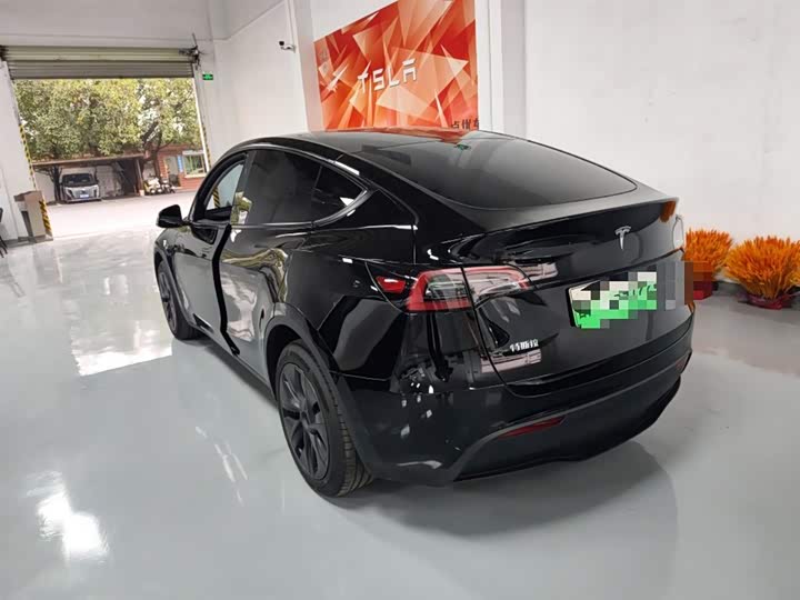 Фото 5 - Tesla Model Y