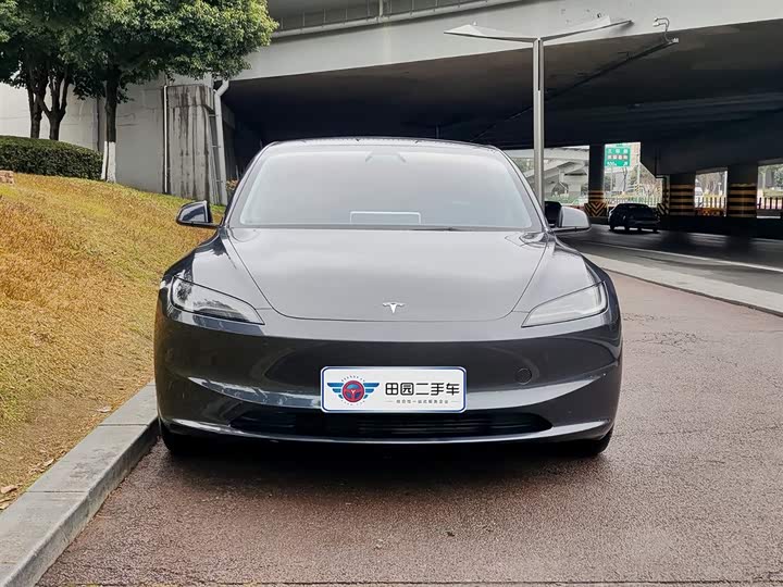 Фото 2 - Tesla Model Y