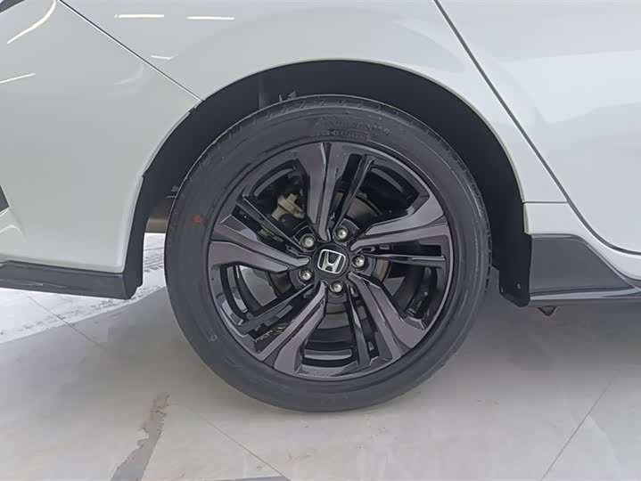 Фото 6 - Honda Civic