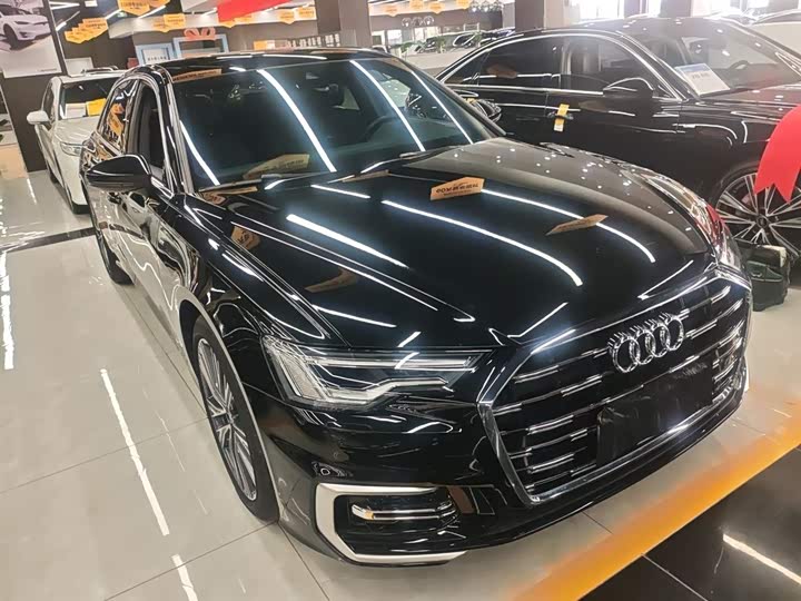 Фото 4 - Audi A6L