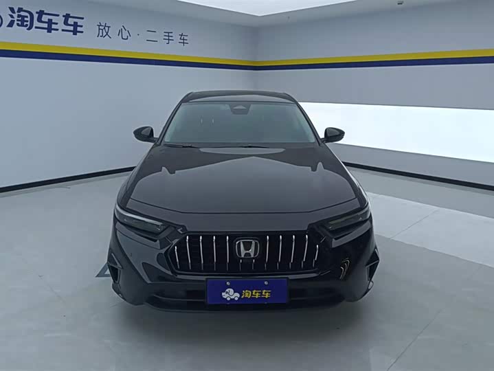 Фото 2 - Honda Inspire