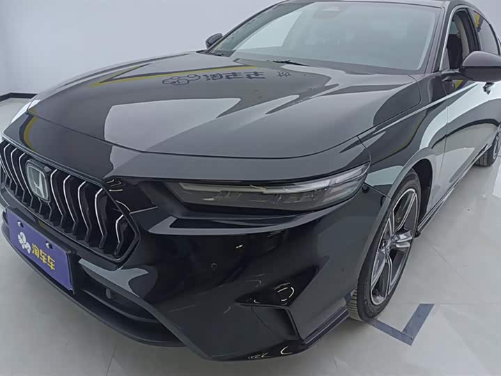 Фото 5 - Honda Inspire