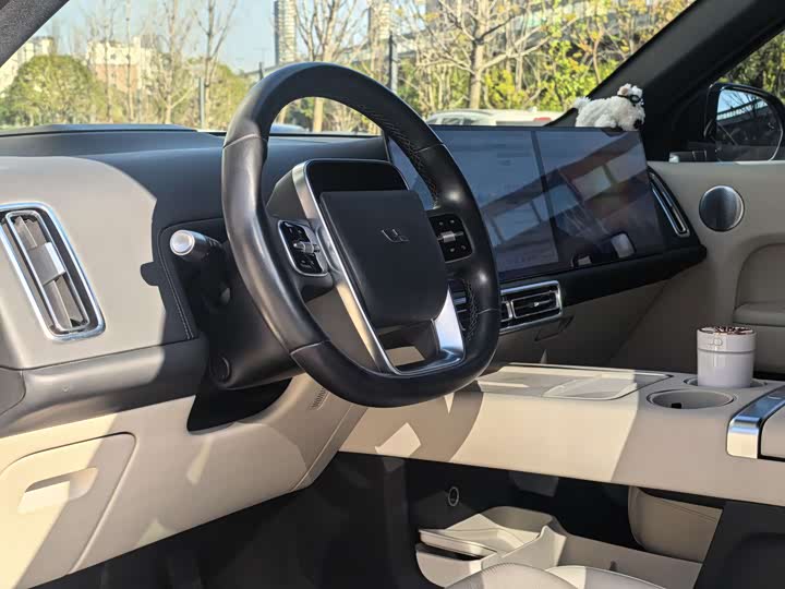 Фото 4 - LiXiang L9