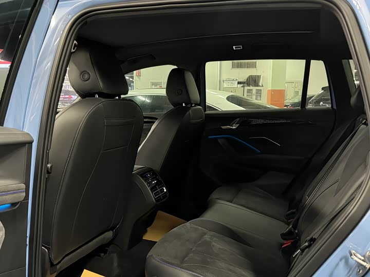 Фото 7 - Volkswagen Tiguan L Pro