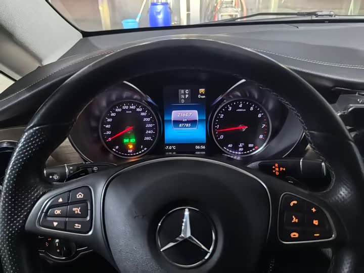 Фото 9 - Mercedes-Benz V-Class
