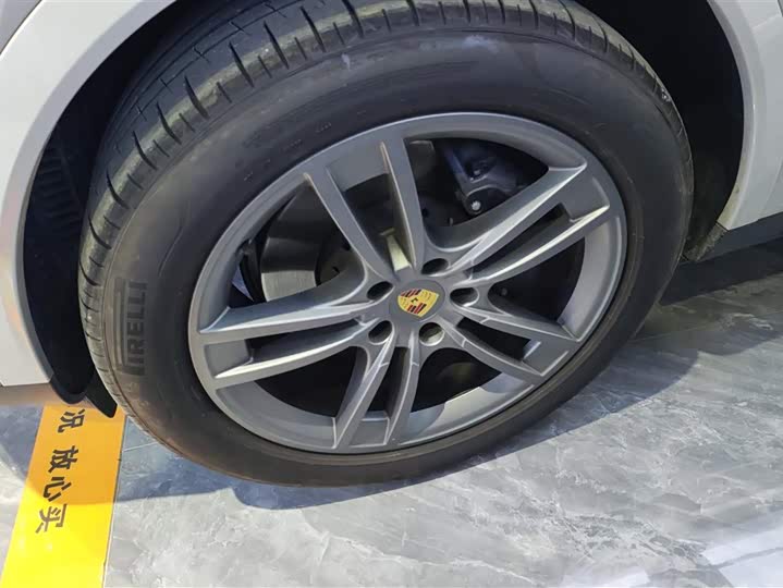 Фото 6 - Porsche Cayenne