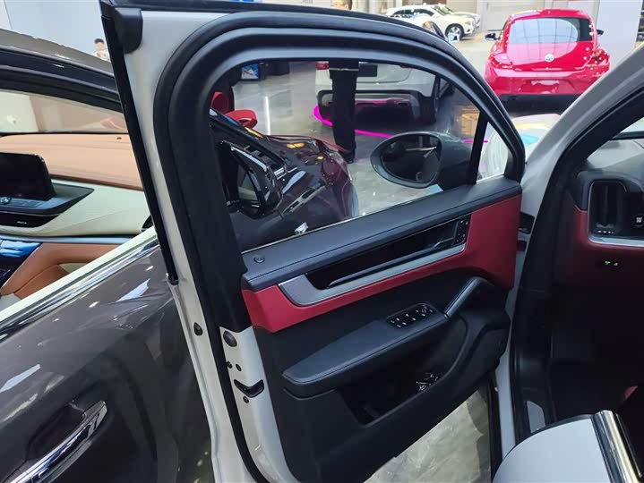 Фото 7 - Porsche Cayenne