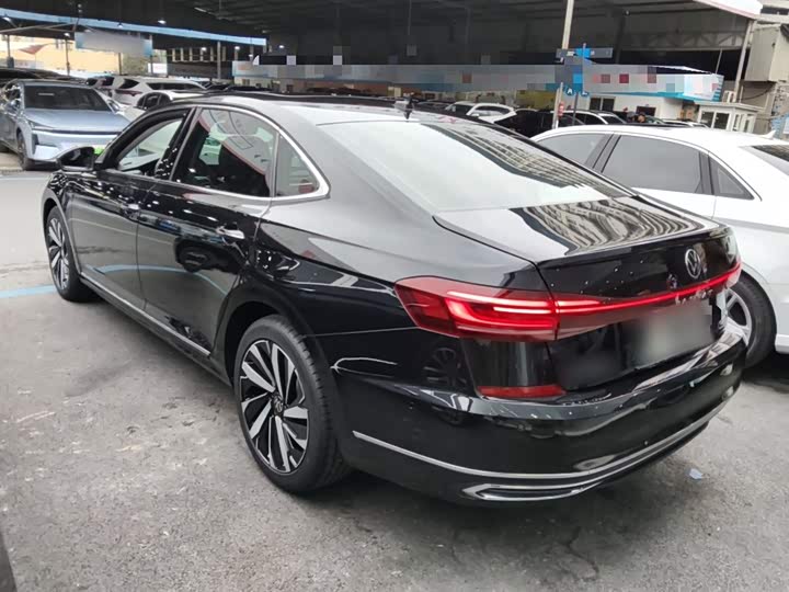 Фото 5 - Volkswagen Passat