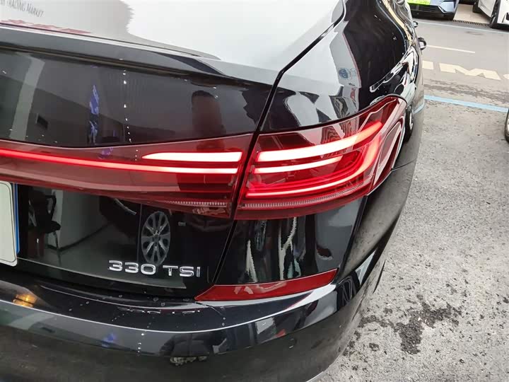 Фото 8 - Volkswagen Passat