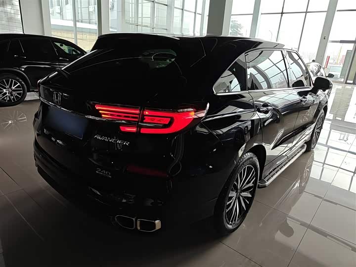 Фото 7 - Honda Avancier