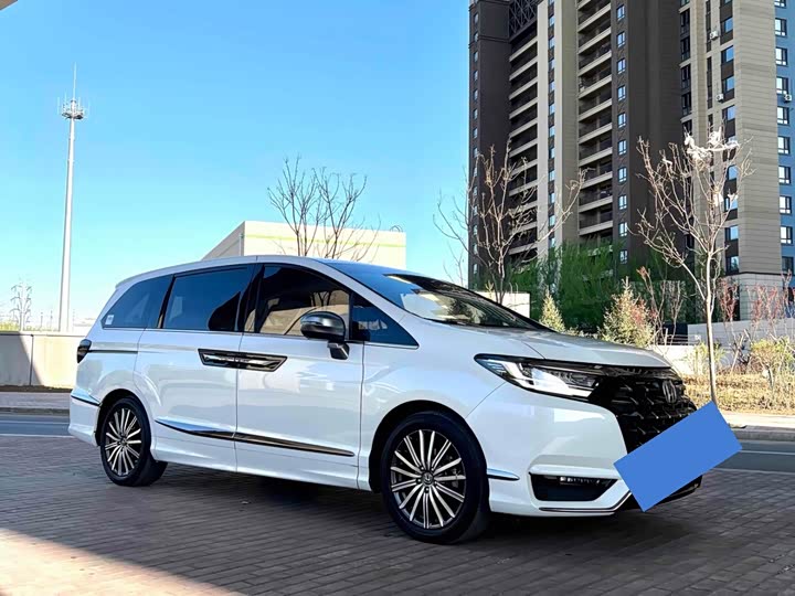 Фото 2 - Honda Elysion