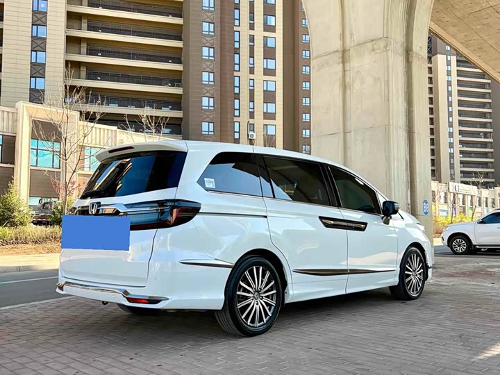 Фото 6 - Honda Elysion