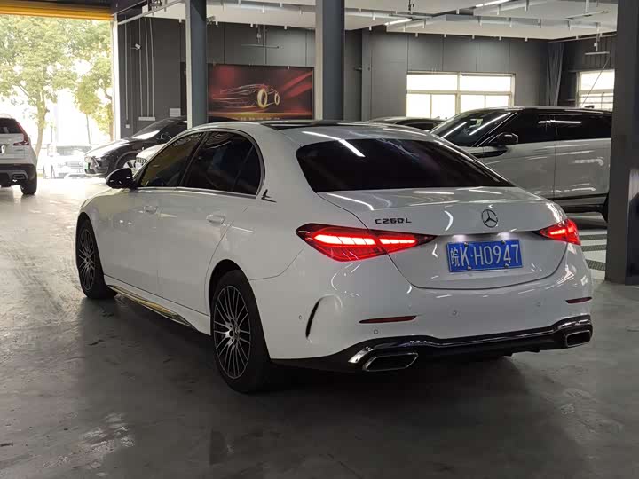 Фото 6 - Mercedes-Benz C-Class