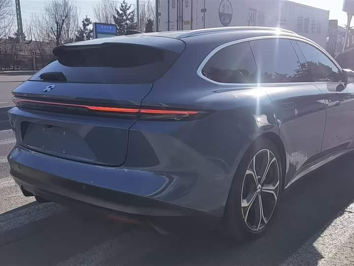 Фото 3 - Nio ET5T