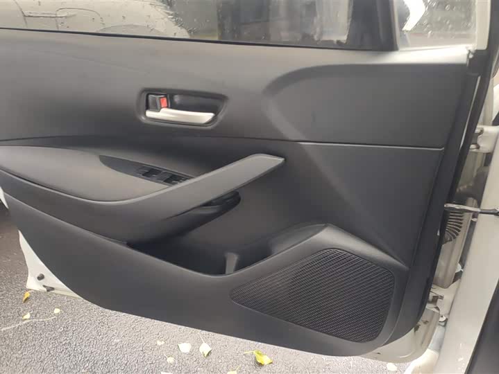 Фото 7 - Toyota Corolla