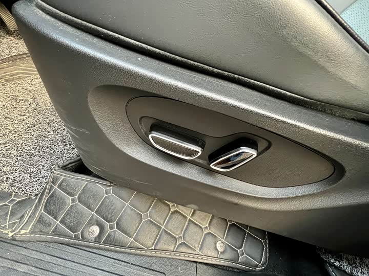 Фото 9 - GAC Aion Y