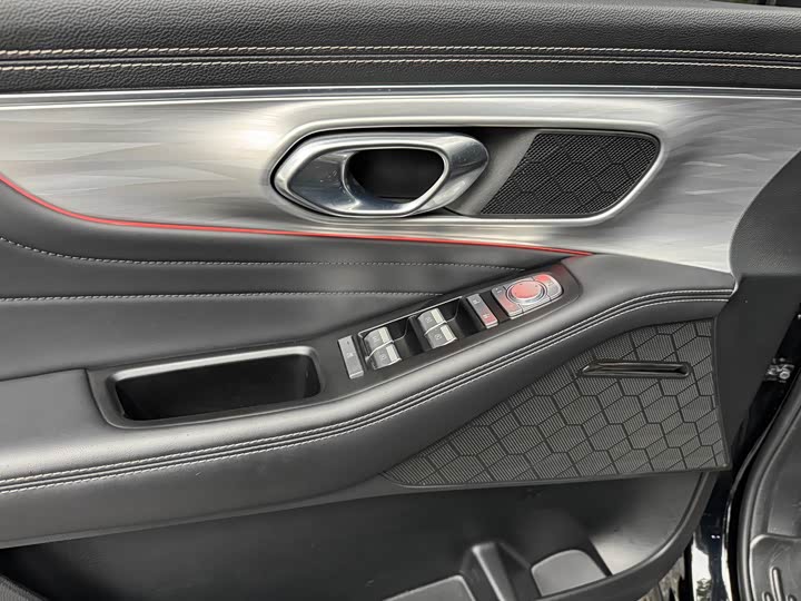 Фото 8 - GAC Trumpchi GS8