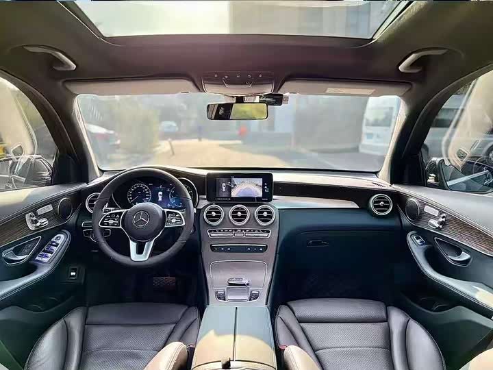 Фото 9 - Mercedes-Benz GLC-Class