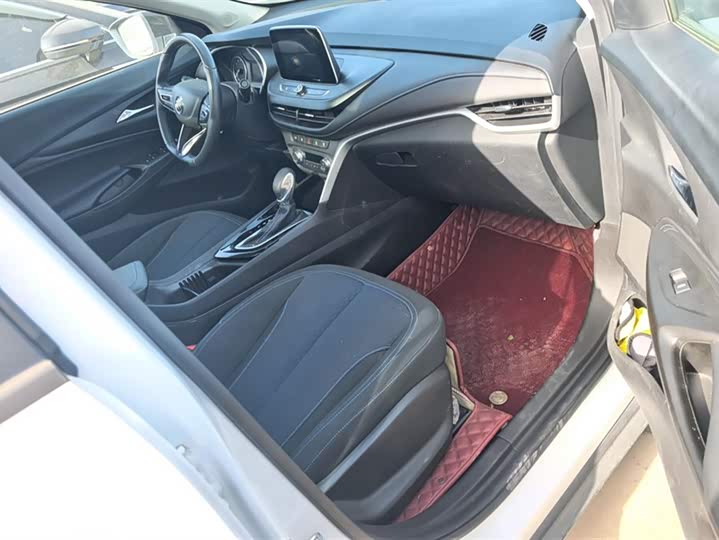 Фото 8 - Buick Encore