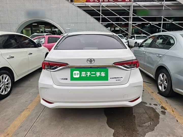 Фото 6 - Toyota Corolla