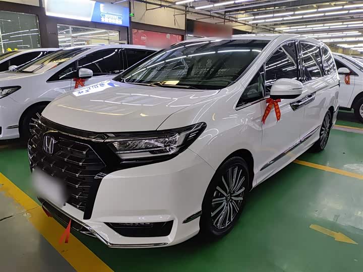 Фото 2 - Honda Elysion