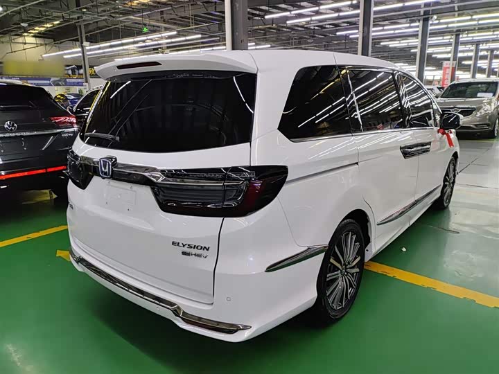 Фото 7 - Honda Elysion