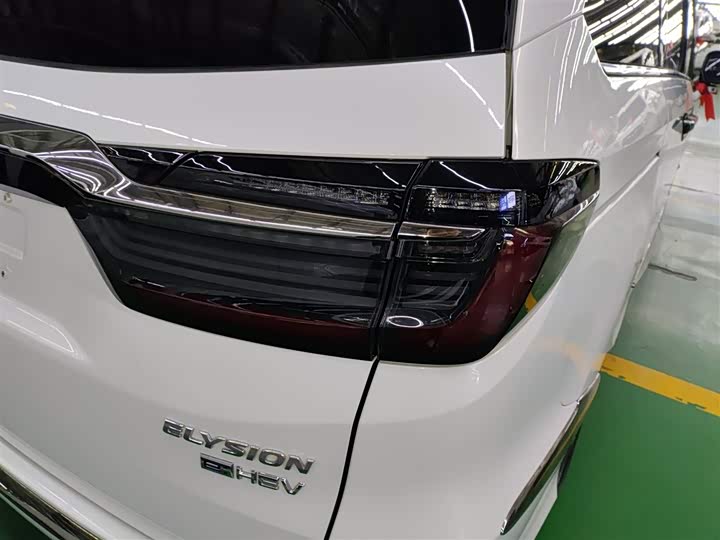 Фото 8 - Honda Elysion