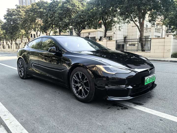 Фото 3 - Tesla Model S