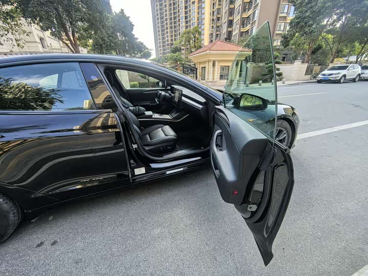 Фото 5 - Tesla Model S