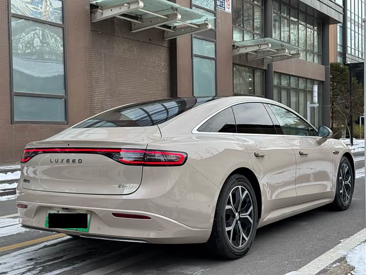 Фото 7 - Luxeed S7