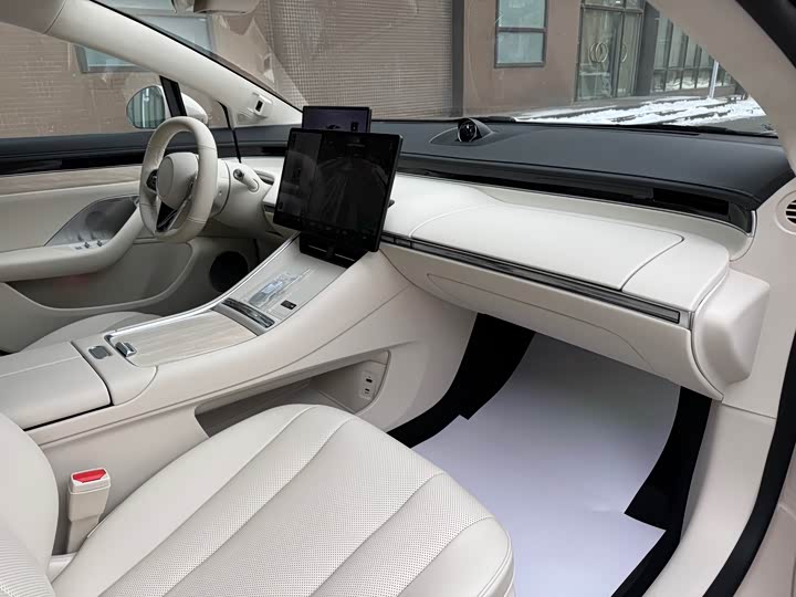 Фото 9 - Luxeed S7