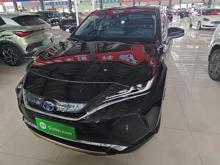 Фото 3 - Toyota Harrier