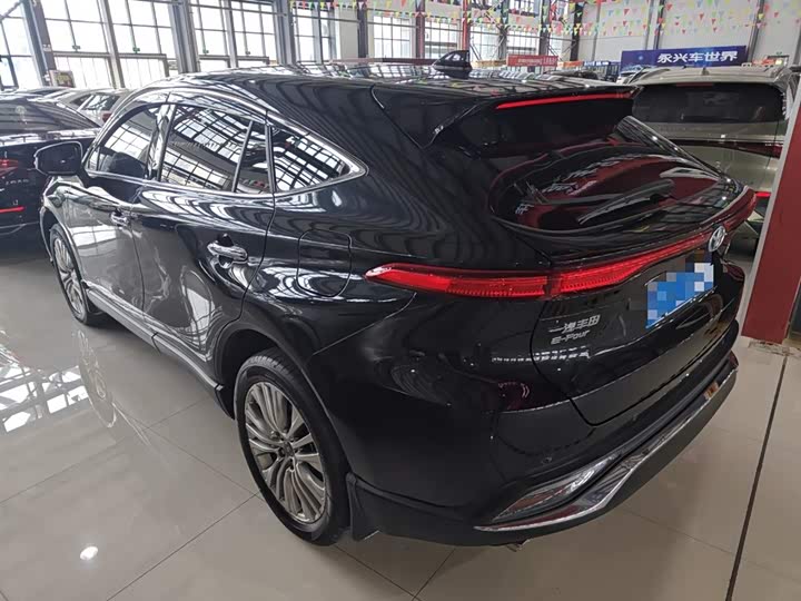 Фото 5 - Toyota Harrier