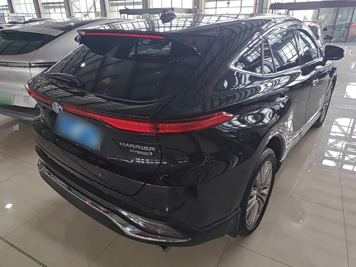 Фото 7 - Toyota Harrier