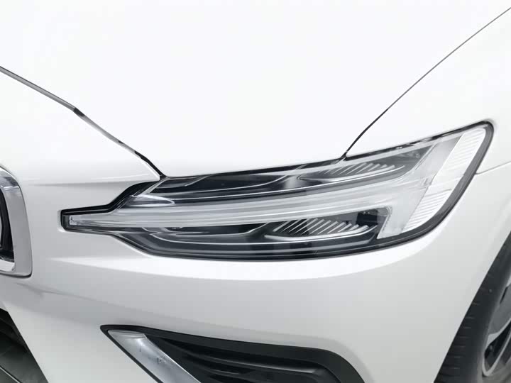 Фото 7 - Volvo S60