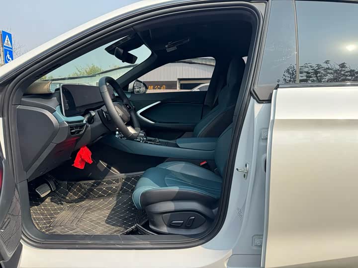 Фото 4 - MG Motor 7