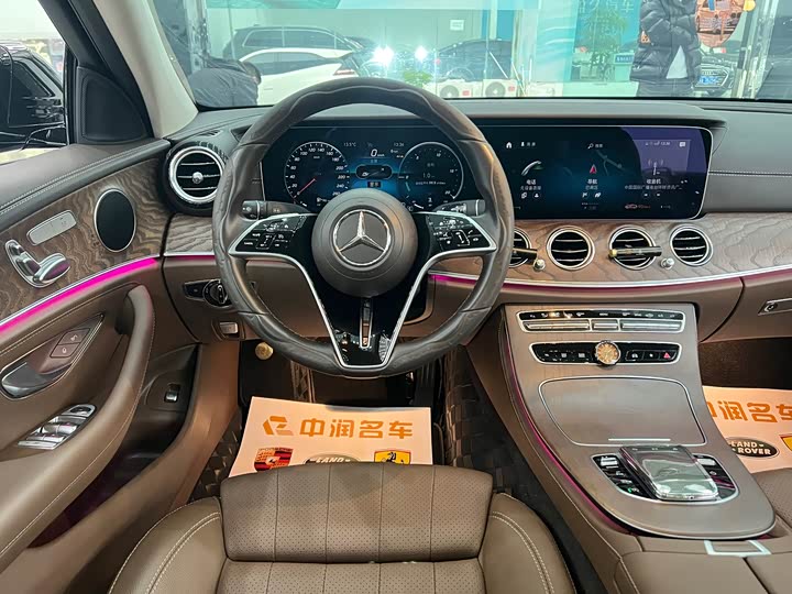 Фото 7 - Mercedes-Benz E-Class