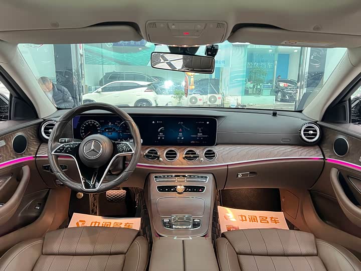 Фото 9 - Mercedes-Benz E-Class