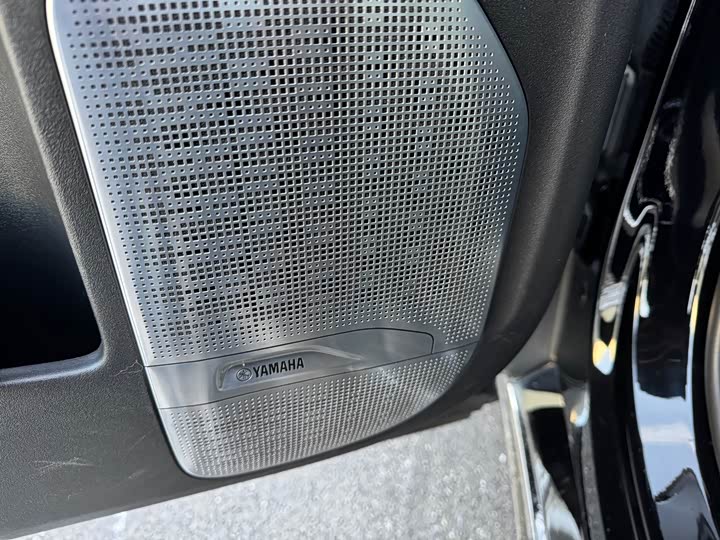 Фото 4 - Zeekr 009